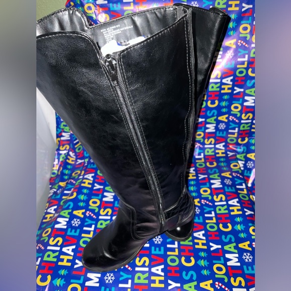 Arizona Jean Co, black long boots, 6.5. - Picture 5 of 8